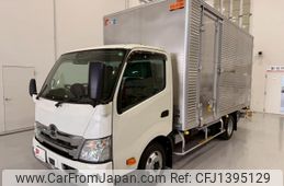 hino dutro 2025 GOO_NET_EXCHANGE_0404203A30250708W001