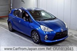 toyota aqua 2012 -TOYOTA--AQUA NHP10-6070040---TOYOTA--AQUA NHP10-6070040-