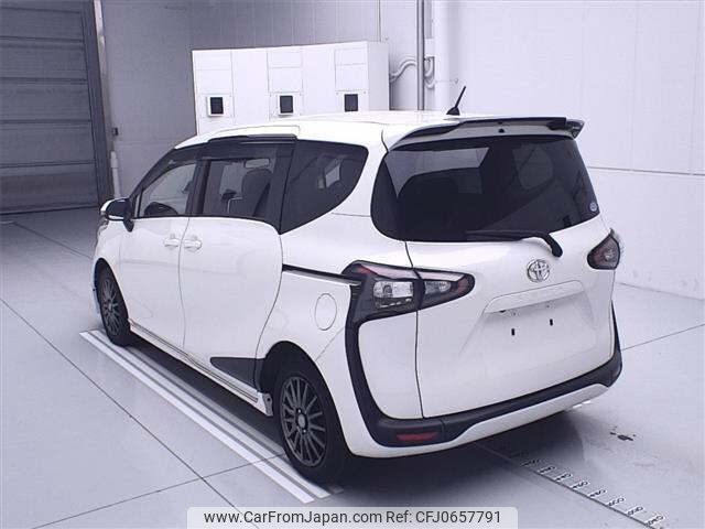 toyota sienta 2015 -TOYOTA--Sienta NSP170G-7011054---TOYOTA--Sienta NSP170G-7011054- image 2