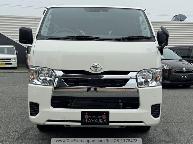 toyota hiace-van 2025 CARSENSOR_JP_AU6347927661 image 2