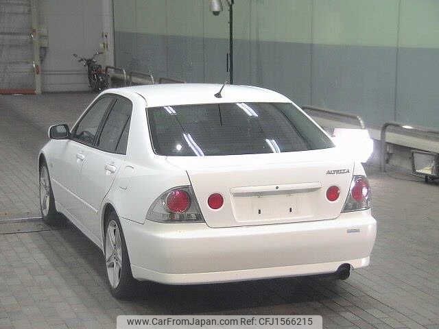 toyota altezza 2000 CFJ1566215 image 2