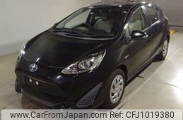 toyota aqua 2018 CFJ1019380