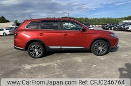 mitsubishi outlander 2016 NIKYO_SS23273