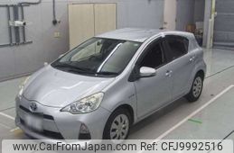 toyota aqua 2014 -TOYOTA 【一宮 530ｽ3877】--AQUA DAA-NHP10--NHP10-6263402---TOYOTA 【一宮 530ｽ3877】--AQUA DAA-NHP10--NHP10-6263402-