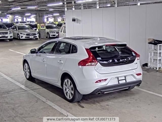 volvo v40 2020 quick_quick_DBA-MB4154T_YV1MV2920K2606760 image 2