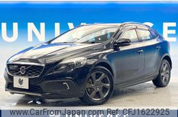 volvo v40 2013 CFJ1622925