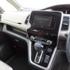 nissan serena 2017 CFJ1836740 image 11