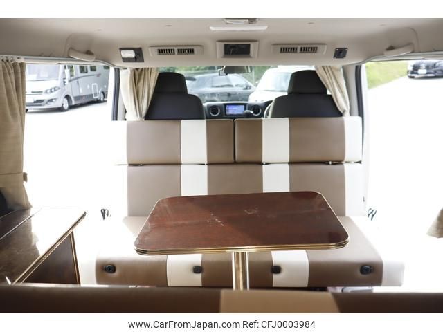 nissan nv350-caravan-van 2017 GOO_JP_700070848530240712001 image 2