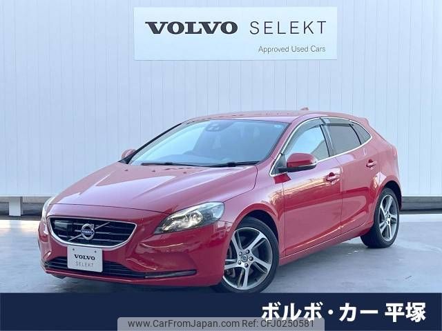 volvo v40 2015 -VOLVO--Volvo V40 LDA-MD4204T--YV1MVA8RDG2284700---VOLVO--Volvo V40 LDA-MD4204T--YV1MVA8RDG2284700- image 1