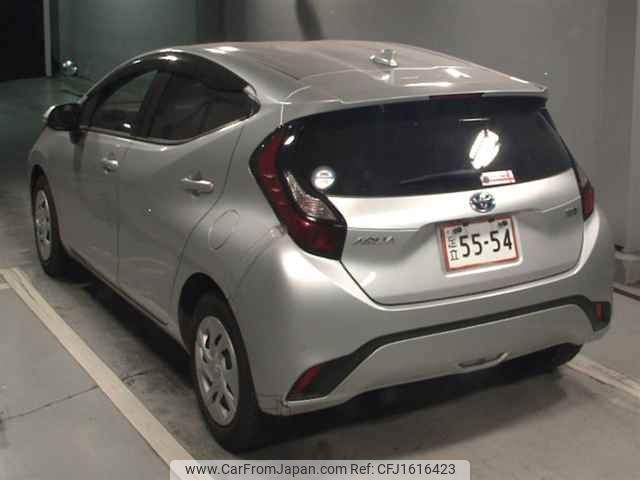toyota aqua 2022 CFJ1616423 image 2