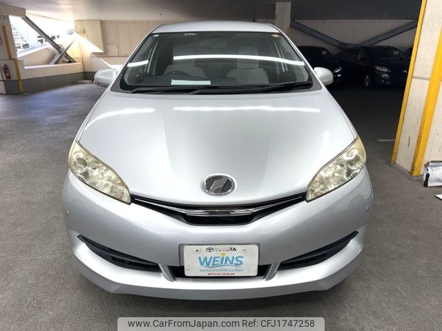 toyota wish 2013 CFJ1747258 image 2