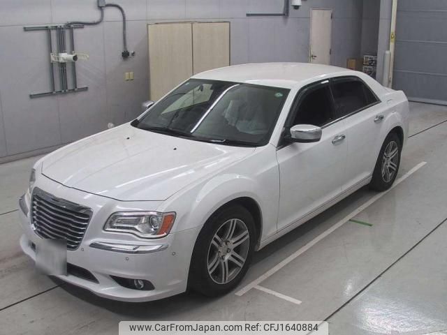 chrysler 300 2013 CFJ1640884 image 1