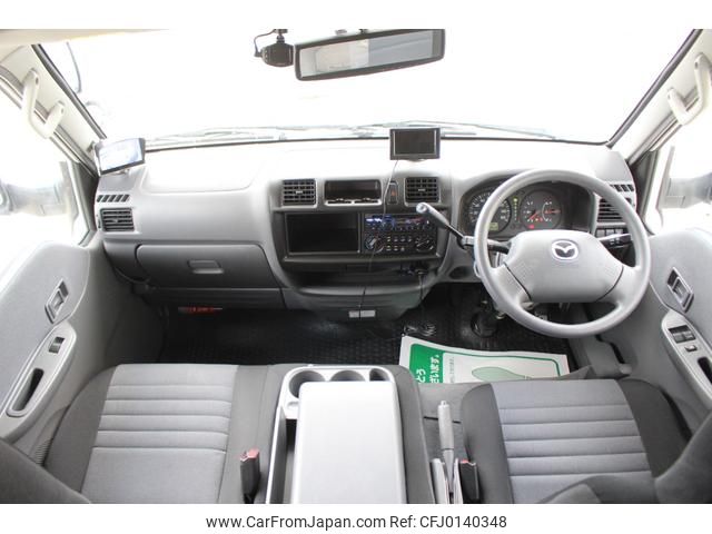 mazda bongo-truck 2017 GOO_NET_EXCHANGE_0404072A30240822W001 image 2