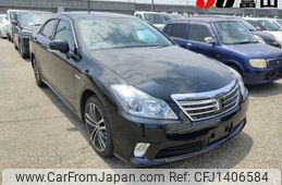 toyota crown 2010 CFJ1406584