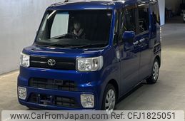 toyota pixis-mega 2016 CFJ1825051
