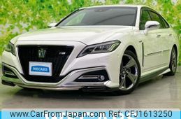 toyota crown 2018 CFJ1613250
