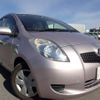 toyota vitz 2005 REALMOTOR_N2020120079HD-10 image 2