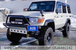 toyota-land-cruiser-2015-44950-car_bd278bcb-be3b-465a-bea4-6a7c3dd69097