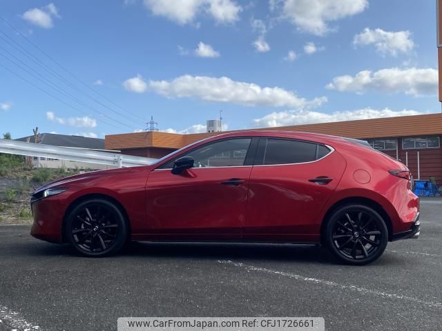 mazda mazda3-fastback 2023 CFJ1726661 image 2