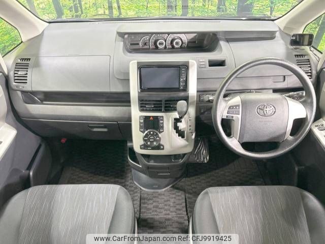 toyota voxy 2012 -TOYOTA--Voxy DBA-ZRR75W--ZRR75-0094982---TOYOTA--Voxy DBA-ZRR75W--ZRR75-0094982- image 2