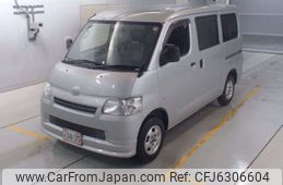 2019 Toyota Liteace Van S402M - Car Price $12,711