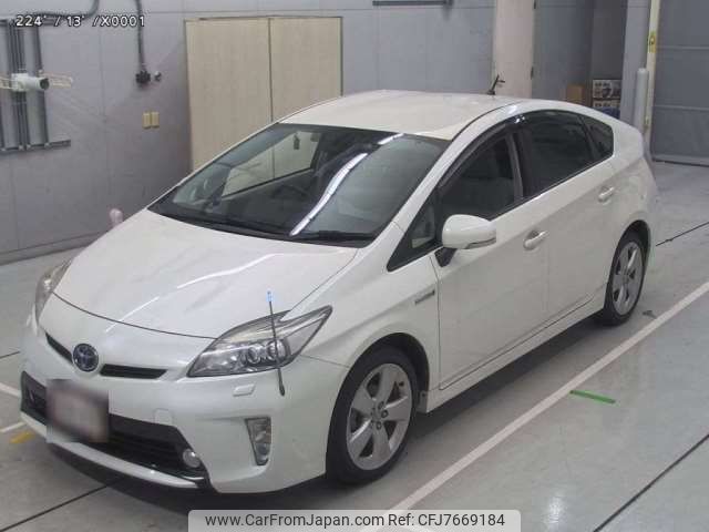 toyota prius 2013 -TOYOTA--Prius DAA-ZVW30--ZVW30-5650818---TOYOTA--Prius DAA-ZVW30--ZVW30-5650818- image 1