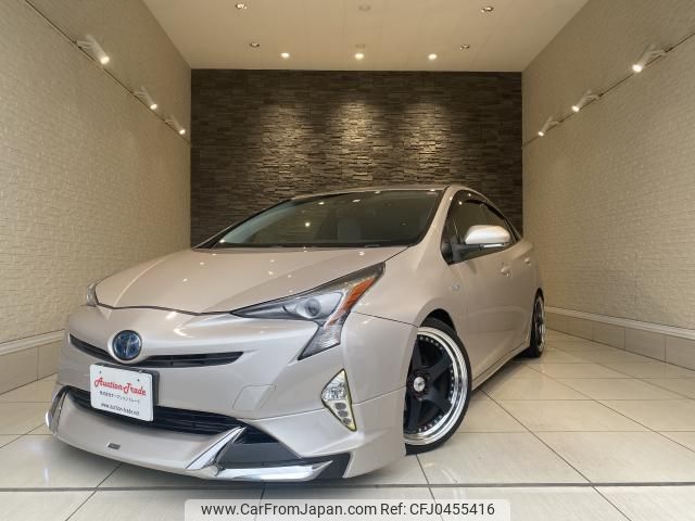 toyota prius 2015 quick_quick_ZVW50_8010875 image 1