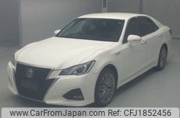 toyota crown 2016 CFJ1852456