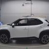 toyota yaris-cross 2024 CFJ1848283 image 5