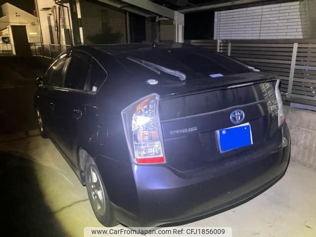 toyota prius 2011 CFJ1856009 image 2