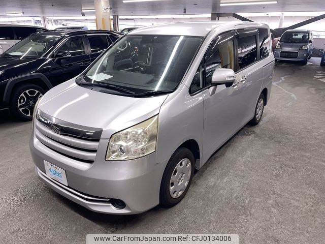 toyota noah 2009 AF-ZRR70-0255057 image 1