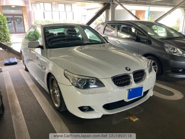 bmw 5-series 2004 CFJ1893118 image 1