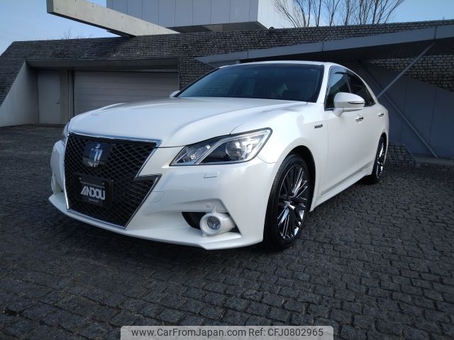 toyota crown 2014 -TOYOTA--Crown DAA-AWS210--AWS210-6072373---TOYOTA--Crown DAA-AWS210--AWS210-6072373- image 1