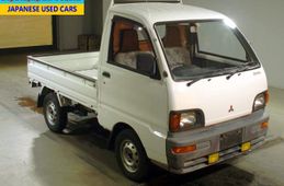 mitsubishi-minicab-truck-1995-1100-car_bd8d53a5-3d68-44a7-9438-c4bab829e0ab