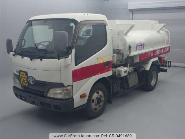 toyota dyna-truck 2012 -TOYOTA--Dyna SKG-XZU600H--XZU600-0002061---TOYOTA--Dyna SKG-XZU600H--XZU600-0002061- image 1