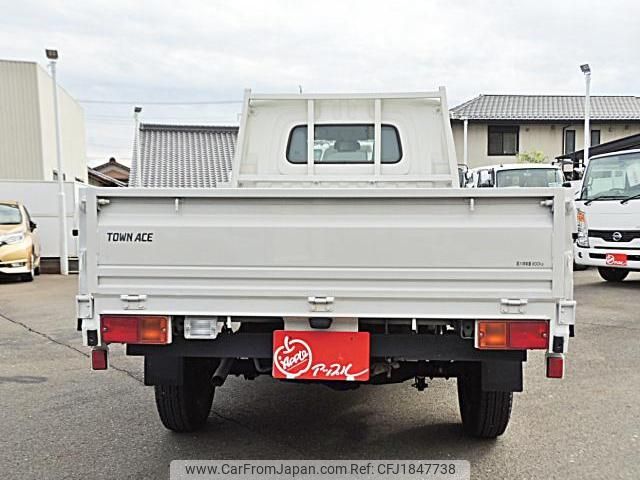 toyota townace-truck 2023 CFJ1847738 image 2