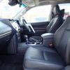 toyota land-cruiser-prado 2020 25631205 image 24