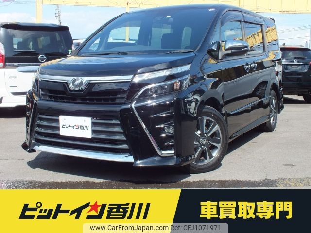 toyota voxy 2018 -TOYOTA--Voxy DBA-ZRR80W--ZRR80-0390040---TOYOTA--Voxy DBA-ZRR80W--ZRR80-0390040- image 1