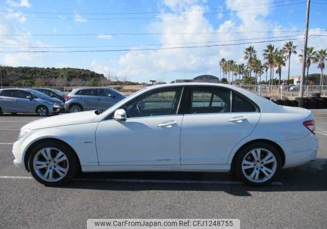 mercedes-benz c-class 2010 646828-Y2025010258F-12 image 2