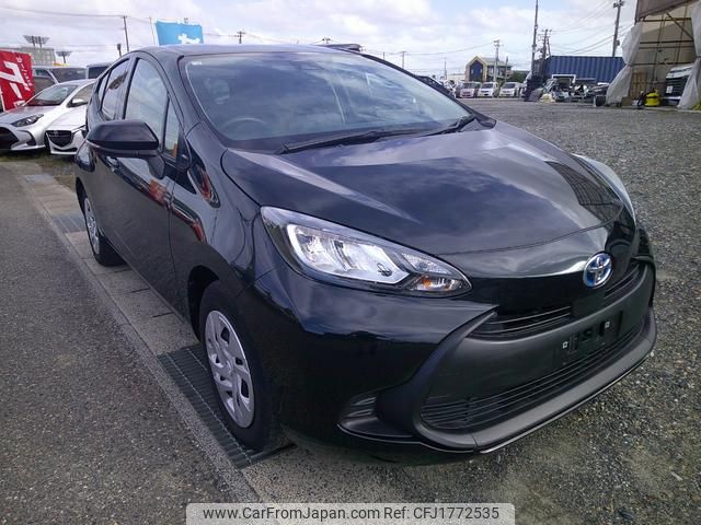 toyota aqua 2022 CFJ1772535 image 1