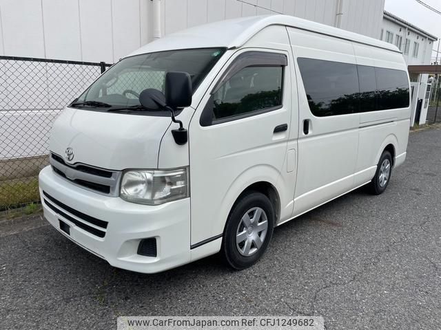 toyota hiace-commuter 2013 GOO_JP_700070896330250606001 image 1