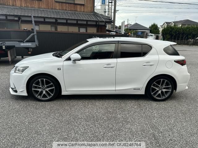 lexus ct 2014 quick_quick_DAA-ZWA10_ZWA10-2210756 image 2