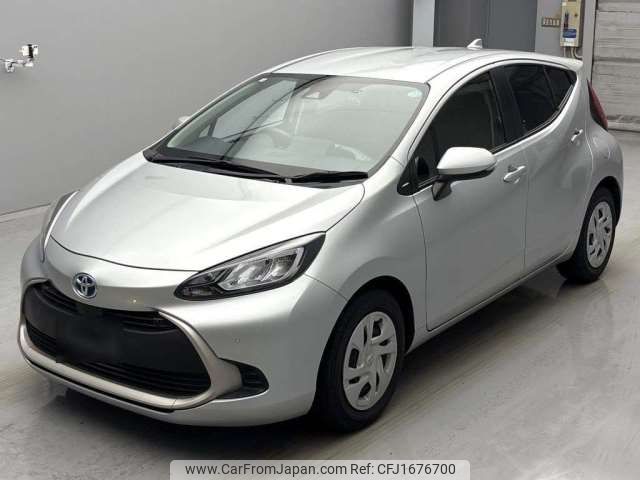 toyota aqua 2022 CFJ1676700 image 1