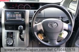 toyota voxy 2010 NIKYO_ML83755