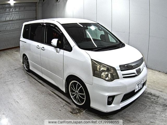 toyota noah 2010 -TOYOTA 【高知 332り】--Noah ZRR70W-0373058---TOYOTA 【高知 332り】--Noah ZRR70W-0373058- image 1