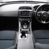 jaguar xe 2016 GOO_JP_965025052409620022001 image 1