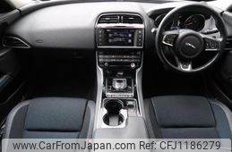 jaguar xe 2016 GOO_JP_965025052409620022001