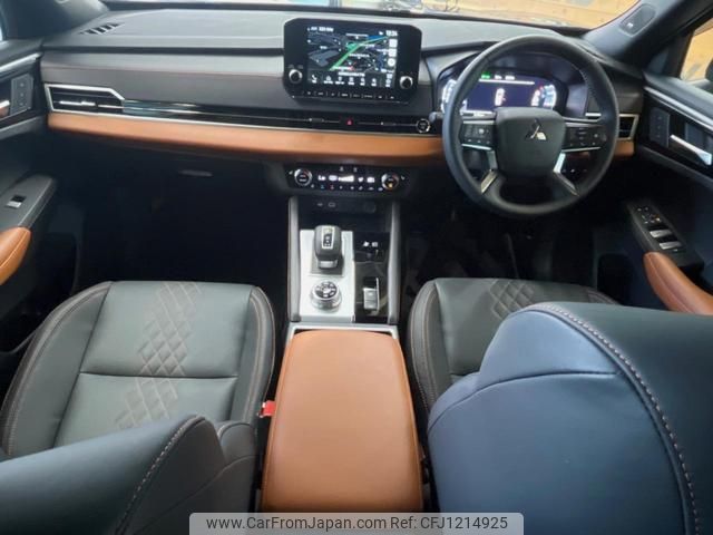 mitsubishi outlander-phev 2023 quick_quick_GN0W_GN0W-0307245 image 2