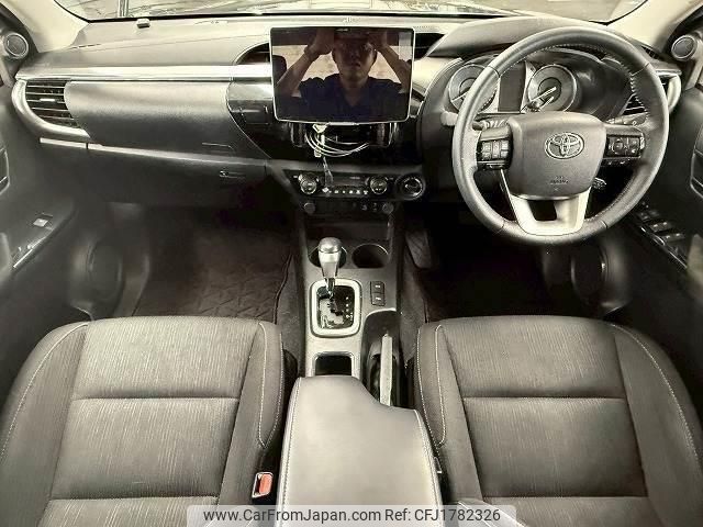 toyota hilux 2023 CFJ1782326 image 2