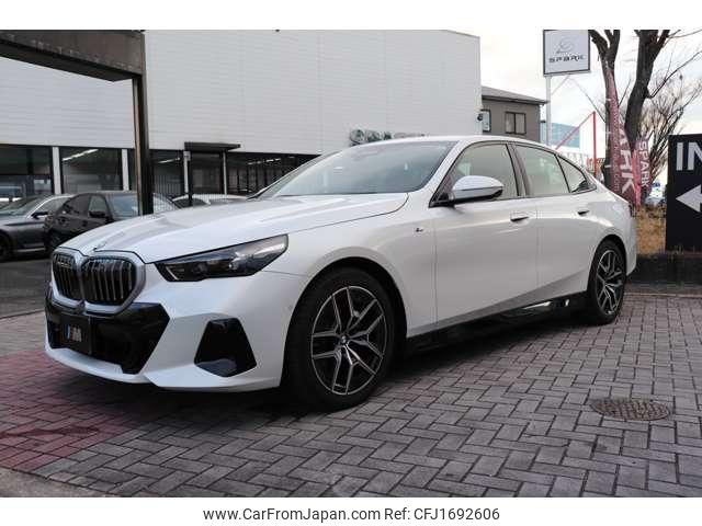 bmw 5-series 2024 CFJ1692606 image 2